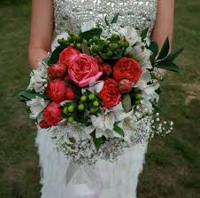 Flowers have the power to transform the look and feel of your wedding day. Diy Flowers From A Real Budget Wedding Inspiring Bridal Bouquet