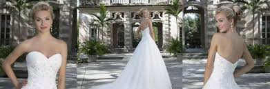 Die 2021 sincerity brautkleider kollektion überzeugt durch bezaubernde details, eleganz und wahrhaftige anmut. Dress Of The Week Sincerity White And Night