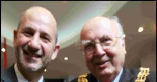 Mayor launches golden gifts appeal in Winchester