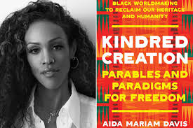 Aida Davis's Instagram, Twitter & Facebook