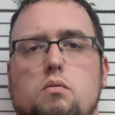 Pittston man sentenced for sending nudes to teens