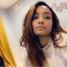 Amy Tiemann's Instagram, Twitter & Facebook