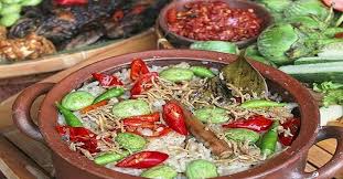 Iya dong, yuk makanya buruan nyobain atau kalian nyesel . Inspirasi Memasak Nasi Liwet Dengan Magic Com Rasanya Lebih Gurih