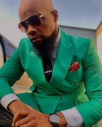 He is risen! He's alive! 🙌🏽 #resurrection #grateful #thankful  #suitedandbooted #piecedandcreased #sundayvibe #sundayflow #churchflow  #ebillups