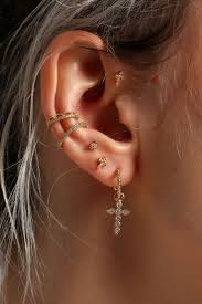 Pin Auf Ohrringe Piercing
