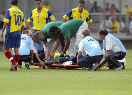 Cộng đồng mạng cầu mong eriksen qua khỏi cơn nguy kịch. Vop0yyknpo Fqm