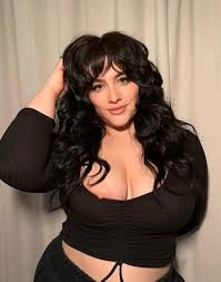 Maple Divine - Free nude pics, galleries & more at Babepedia