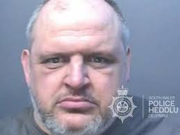 Driver seen 'drifting' from lane to lane