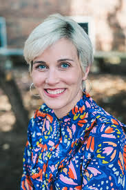 Carolyn Oldham's Instagram, Twitter & Facebook