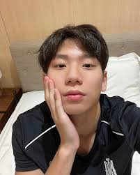 王冠閎Eddie Kuan-Hung Wang added...