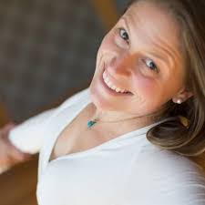 Allison Seale's Instagram, Twitter & Facebook