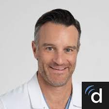 Jennifer Bullen's Instagram, Twitter & Facebook