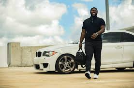 Few clothing brands acknowledge shorter men's compact dimensions. The Best Short Fat Men S Clothes From Under 510 Under 5 10