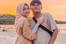 Maybe you would like to learn more about one of these? 5 Bulan Rasakan Jadi Istri Komedian Sule Nathalie Holscher Ternyata Pernah Pergi Dari Istana Sang Suami Gegara Hal Ini Ayah Rizky Febian Sampai Kita Enggak Omongan Enggak Ketemu