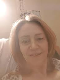 I've us had my surgery about 5 hrs ago my knee feels really heavy and I  can't get comfy I'm still in hospital I've had oromorph my knee is  throbbing I can't