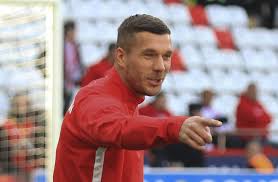 Lukas podolski hat die führungsspitze seines herzensklubs 1. Turkei Lukas Podolski Und Antalyaspor Unterliegen Besiktas Im Pokalfinale