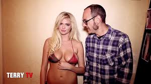 And it is clearly best performed in a microscopic red bikini. Kate Upton Does The Cat Daddy In A Bikini Courtesy Of Terry Richardson Neogaf