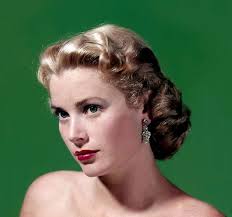 Coiffure annees 50 pour femme et homme. Quelle Coiffure Etait A La Mode L Annee De Ta Naissance
