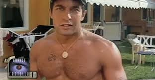 Pietro taricone e cristina plevani, concorrenti del grande fratello 1. 5 Anni Fa Moriva Pietro Taricone Il Guerriero Del Primo Grande Fratello Consumatrici It