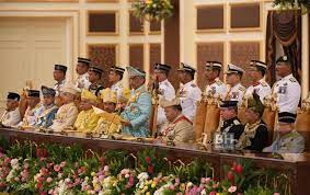 2,812 likes · 11 talking about this. Rundingan Dengan Raja Raja Melayu Bukti Agong Teliti