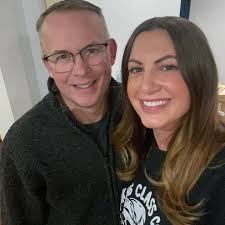 Happiest of birthdays to Donna Parrish Johnson and Vanessa Cantwell! love  you ladies!!! xoxox ♡