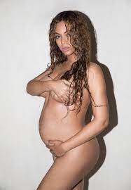 How Beyoncé's Nude Portraits Celebrate the Power of the Pregnant Body |  Vogue