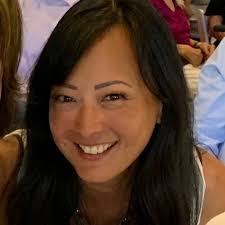 Lori Laplante's Instagram, Twitter & Facebook