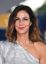 Julia Bradbury fights back tears as she relives devastating cancer  diagnosis