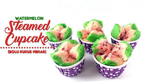 Jun 17, 2021 · resep bolu karamel mini. Watermelon Steam Cupcake Bolu Kukus Semangka Tanpa Emulsifier Sp Baking Powder Dan Air Soda Youtube