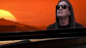 If you come with a snail as big as a thumb, nobody notices, he said. Francis Lalanne Qui Est Alice Sa Jeune Compagne De 24 Ans Femme Actuelle Le Mag