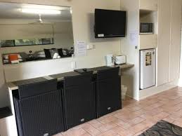 Ceramic, porcelain, lapatto floor & wall tiles. Golden Palms Motor Inn 4 Bundaberg Fraser Coast Australia 33 Guest Reviews Book Hotel Golden Palms Motor Inn 4
