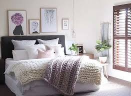 33 Ultra Cozy Bedroom Decorating Ideas For Winter Warmth Bedroom Decor Cozy Warm Bedroom Cozy Bedroom Diy