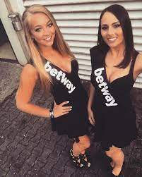 You can find more videos like darts with ashley and amber below in the related videos section. Ashley Pdc Walk On Girl Darts