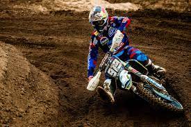 Commence par choisir ton motard et ta moto parmi différents modèles. Motocross Nos Conseils Pour Debuter En Motocross