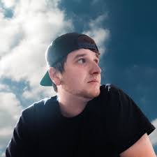 Scott Aeschliman's Instagram, Twitter & Facebook