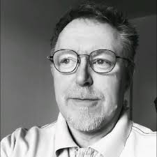 thewomensorganisation: "Advert 👎 Feminist graffiti from the 1970s 👍"