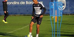 Olivier verdon arrêté pour violences sure sa compagne. Football L Ex Joueur Des Girondins Olivier Verdon Arrete Pour Violences Conjugales