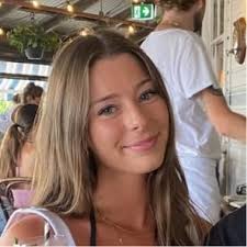 Last night I was awarded First Place in a business course for Introduction  to Public Relations at The University of Notre Dame Australia . I am very  proud to be a recipient