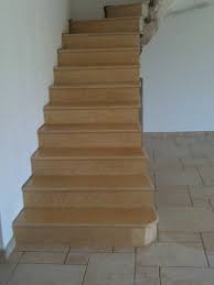 Expert peinture vous explique plus en détail comment peindre du marbre. Realisation D Un Escalier Marbre Blog De Carrelage