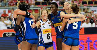 Malata di discondrosteosi, gaia conserva gelosamente nel suo cassetto un sogno, quello di condividere con sua sorella l'esperienza unica di incontrare la nazionale femminile di pallavolo. L Italia Femminile Di Pallavolo Ha Battuto La Russia E Si E Qualificata Alla Semifinale Degli Europei Il Post