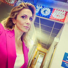 La giornalista del tg5 si è sbottonata per la prima volta sulla sua vita privata. Simona Branchetti