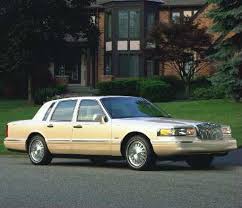 Lincoln Towncar Photos News Reviews Specs Car Listings 1997 Lincoln Town Car Lincoln Cars Lincoln Town Car