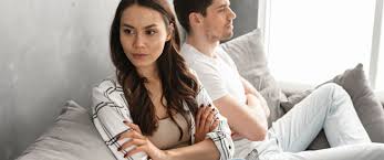 فوائد نوم الزوجين في أسرة منفصلة ويب طب