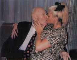 Ich liebe anna nicole smith und diese dvd ist ein muss für jeden fan! How To Marry A Millionaire Texas Monthly