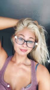 don’t mind my random transitions #MoreHappyDenimDance #NicerToMe  #HiddenGems #fyp