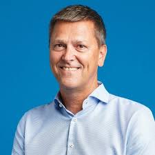 Exciting news! 🤩 One of our talented team members has decided to join  YouSee as a Strategy Consultant. While I could be sad to see talents leave  the Procurement team, I am