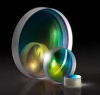 Plankonkave Linse aus UV-Quarzglas, 6 mm D. x -18 mm BW, V-Beschichtung für  1064 nm