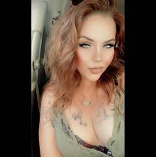 she's a 10 but she eats her first meal at 4 pm