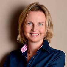 Olga Alonso :: director Executive Education & Digital Solutions, y José  Cobo, professor & Academic director of Executive Development :: ESCP Europe  ::