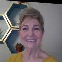 Suzanne Perkins's Instagram, Twitter & Facebook